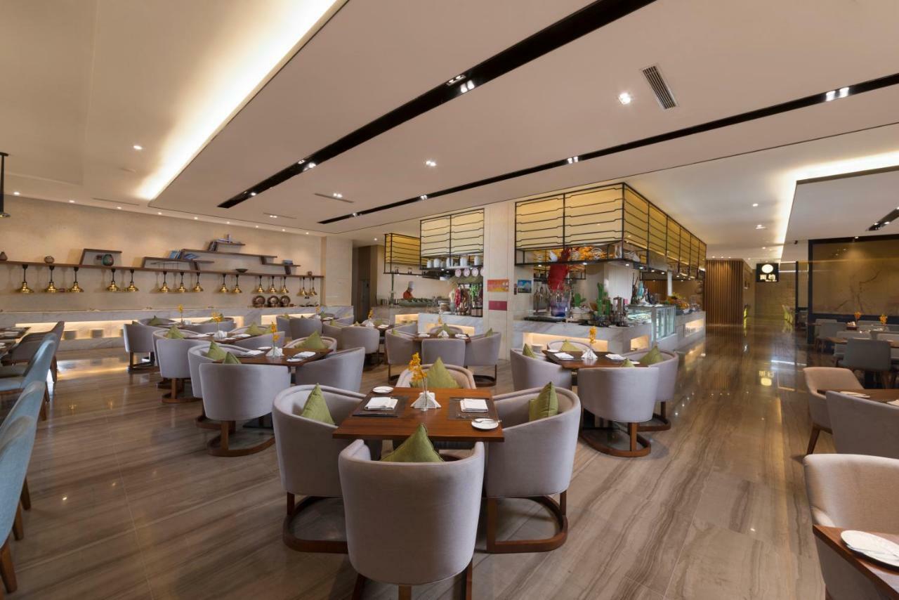 Grand New Century Hotel Jingyue Changchun Zhuanwachang Exteriör bild